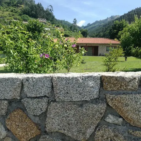 Cottage, Casa Do Laranjal - Near Сasa de vacaciones Gerês