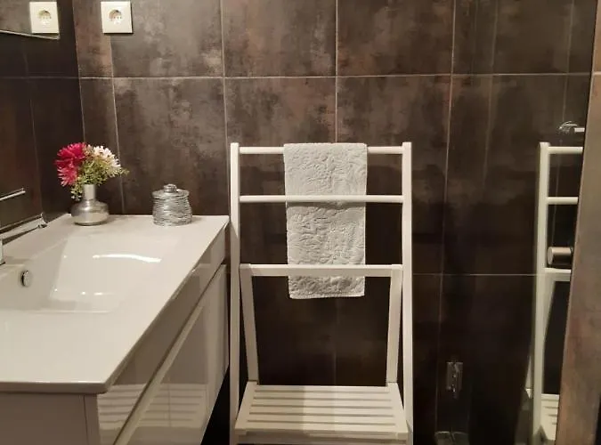 Cottage, Casa Do Laranjal - Near Дом отдыха *